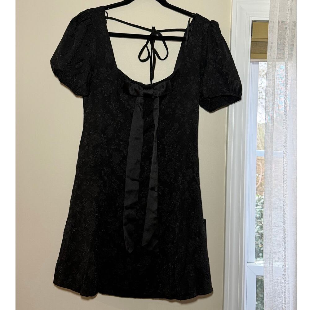 Homecoming Dress Jacquard Dress Bow Tie Back Size Large NWT Mini